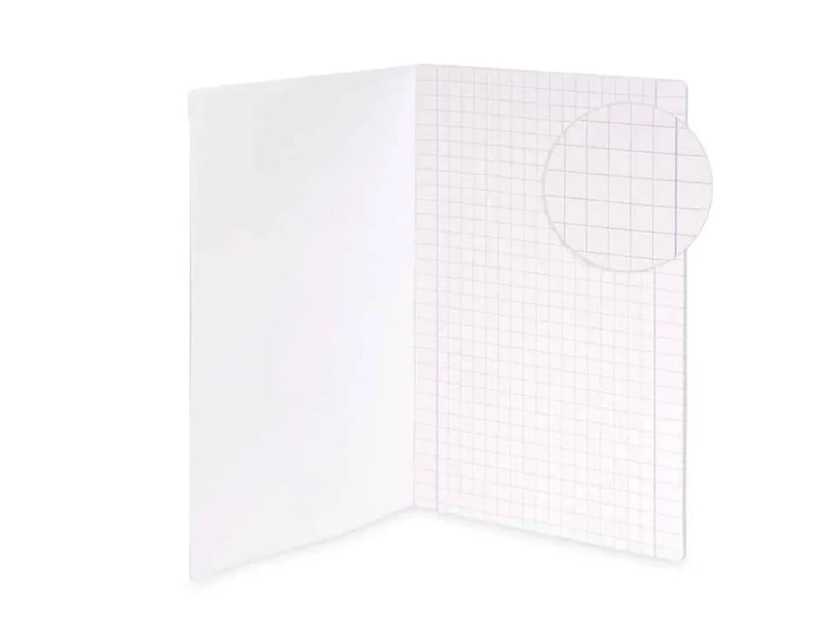 Quaderno A4 Abstract – Quadretti prima elementare con margine